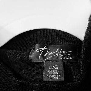 Long Sleeve shirt with open shoulders